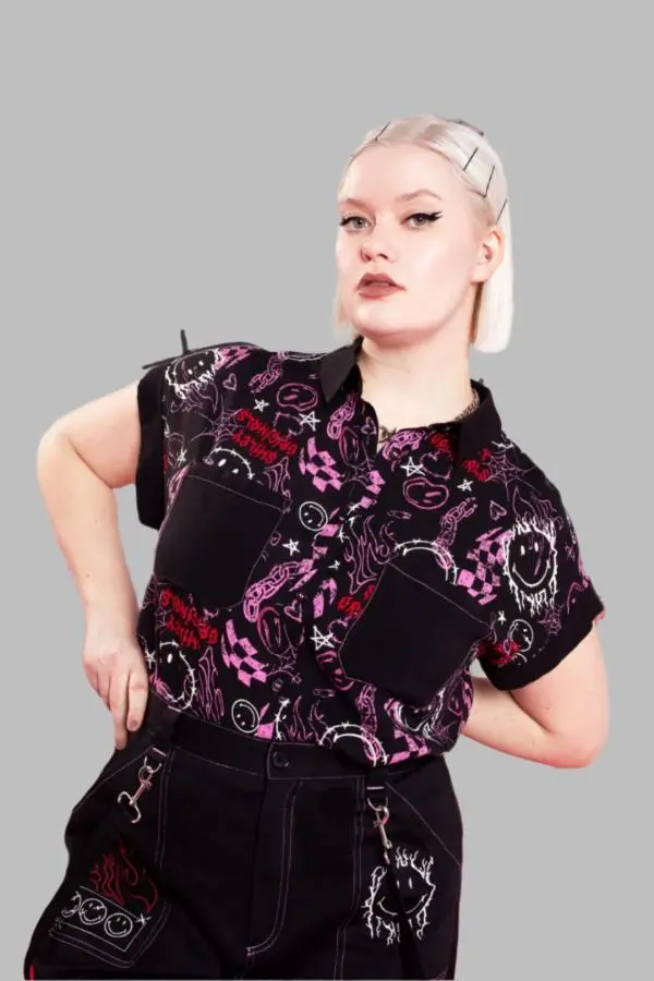 Hell Bunny Women's Riot Pointed Collar Rolled Cuffs Shirt in Black | Size: 3XL