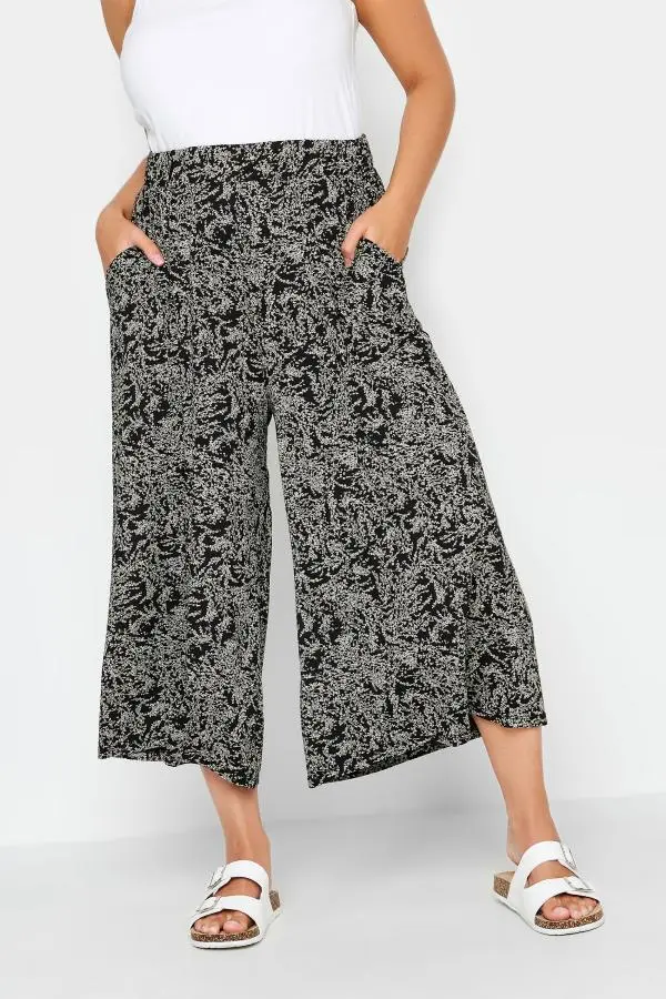 Yours Plus Size Black Ditsy Floral Print Midaxi Culottes Size 30-32