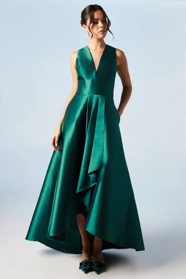 Coast Women's Honoured Sleeveless Plunge Waterfall Twill Maxi Bridesmaid Dress in Emerald 