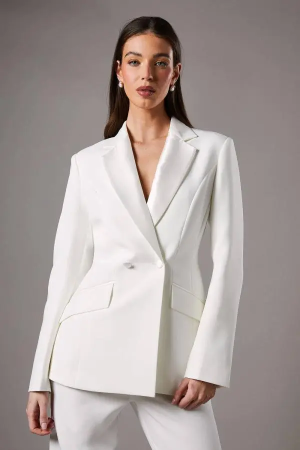 Coast Women's Twill Lapel Fitted Blazer in White