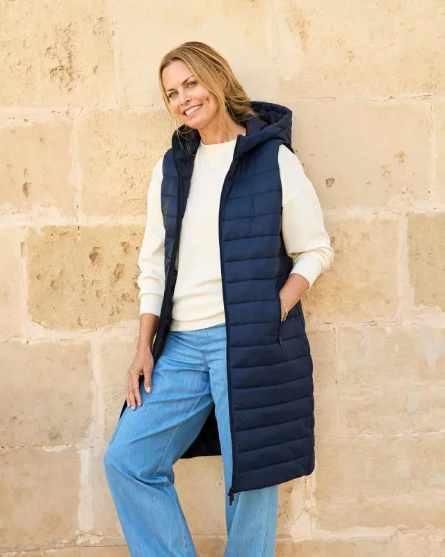 Cotton Traders Women's Longline Quilted Gilet in Blue, 100% Polyester