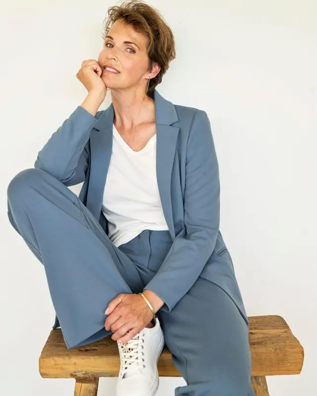 Cotton Traders Women's Textured Jersey Unlined Blazer in Blue, Viscose/Polyester/Elastane