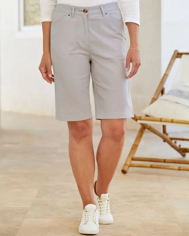 Cotton Traders Women's Classic Chino Shorts in Grey, Cotton/Elastane