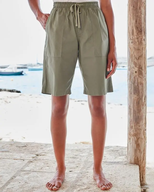 Cotton Traders Cotton Pull-On Shorts in Green, 100% Cotton