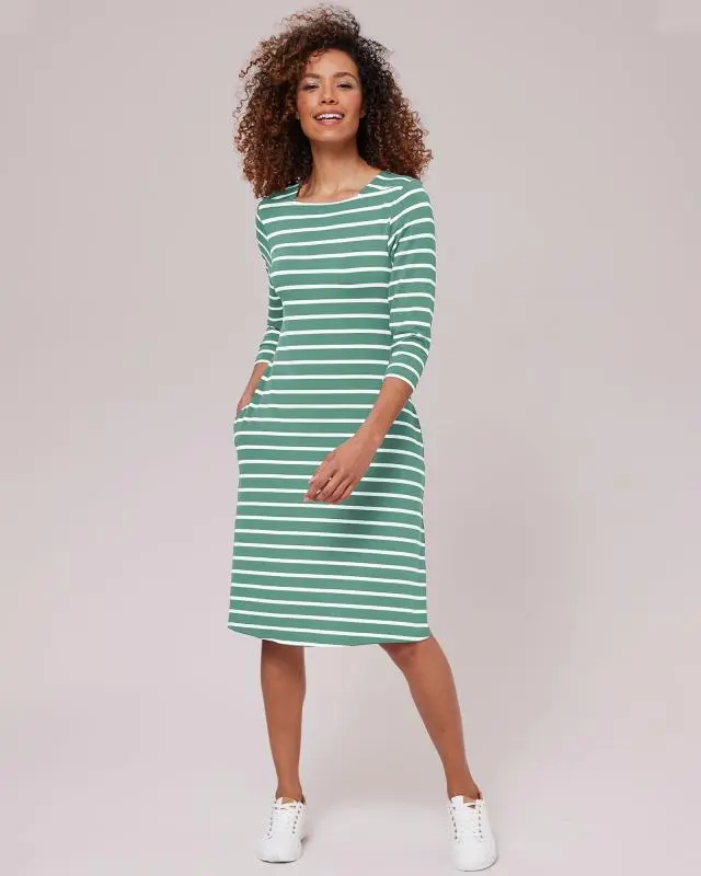 Cotton Traders Women's Jersey Print Knee Length Dress in Green, Viscose/Elastane