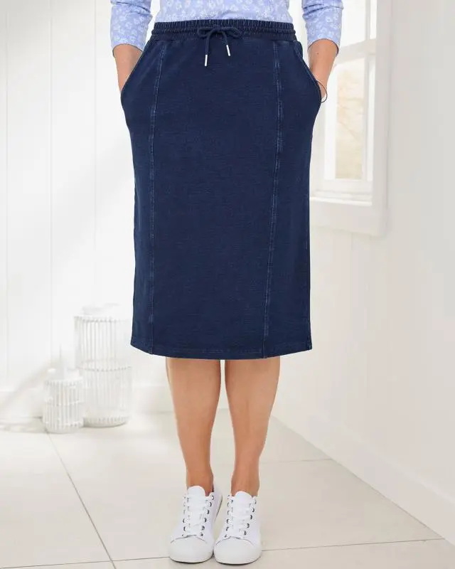 Cotton Traders Women's Jersey Denim Pull-On Knee-Length Skirt in Blue, Cotton/Elastane