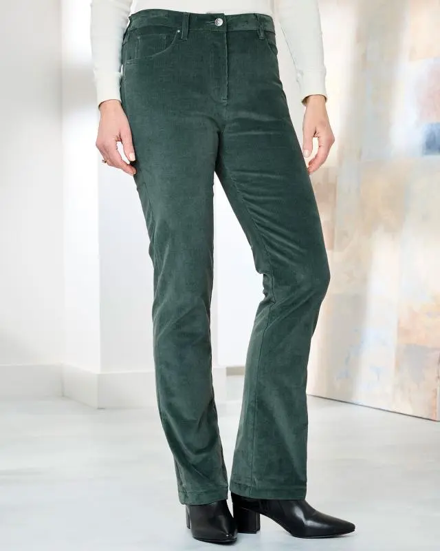 Cotton Traders Women's Stretch Cord Straight-Leg Jeans in Green, Cotton/Elastane