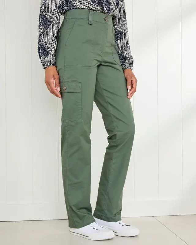 Cotton Traders Women's Straight-Leg Cargo Trousers in Green, Cotton/Elastane
