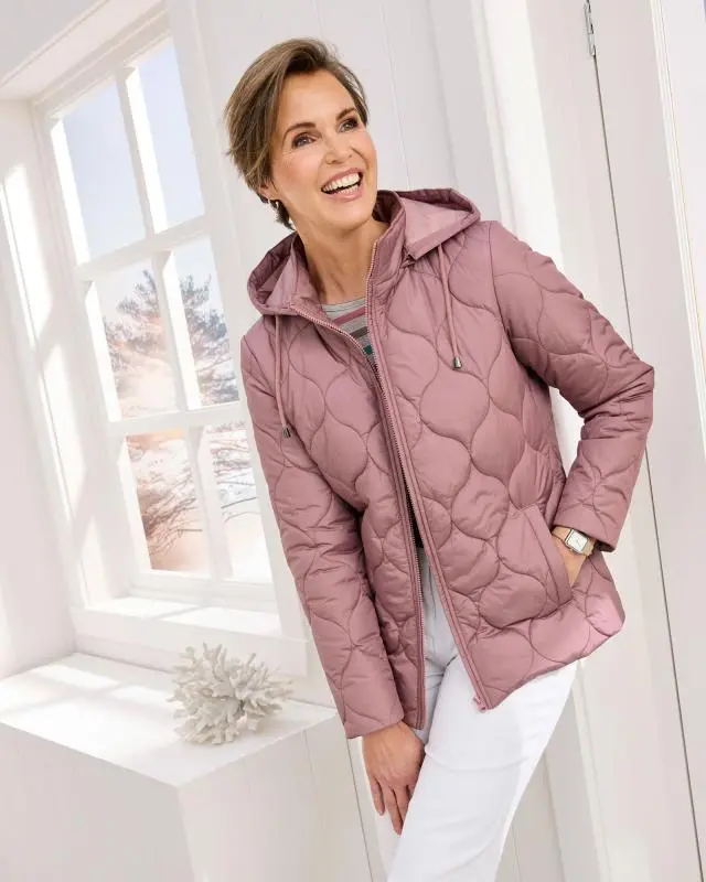 Cotton Traders Women's Showerproof Quilted Jacket in Pink, 100% Polyester