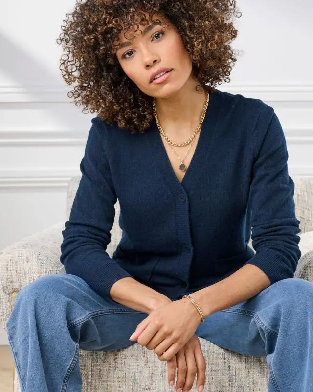 Cotton Traders Women's Fine Knit V-Neck Cardigan in Navy, Cotton/Polyamide/Polyester