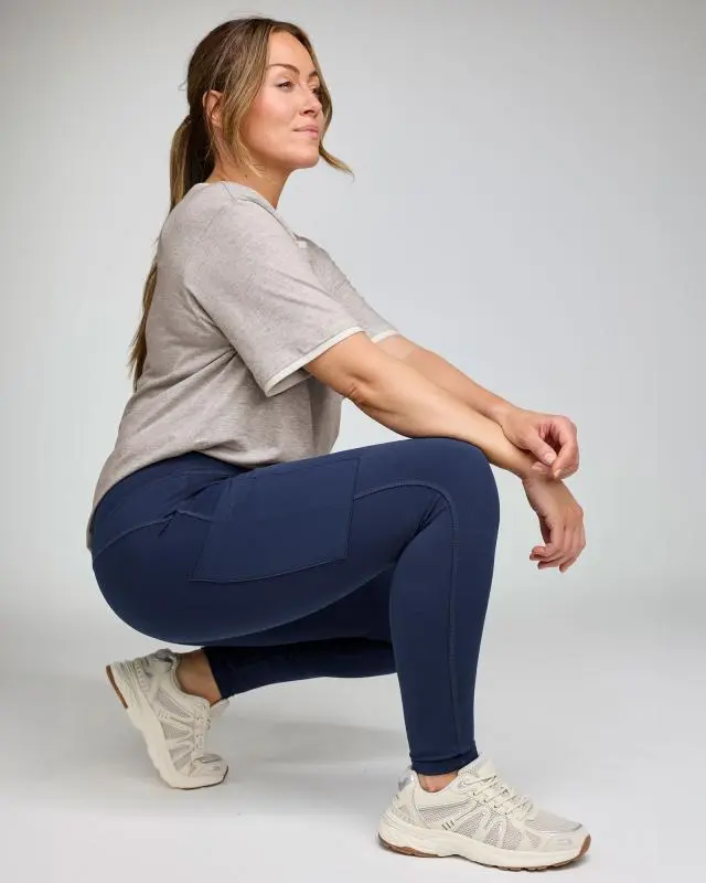 Cotton Traders Women's Stretch Leggings With Pockets in Blue, Polyester/Elastane