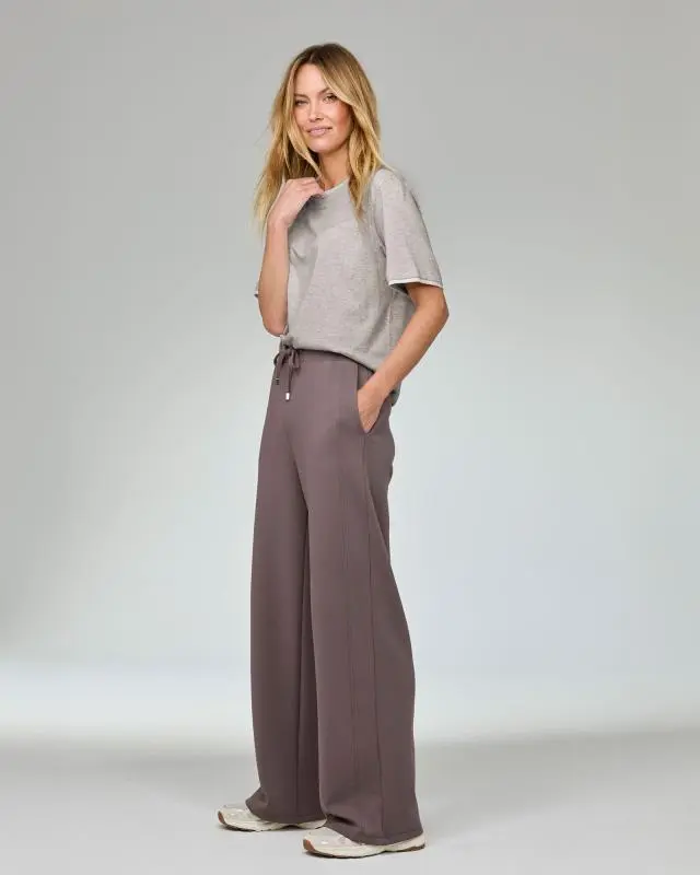 Cotton Traders Women's Wide Leg Jersey Joggers in Brown, Polyester/Viscose/Elastane