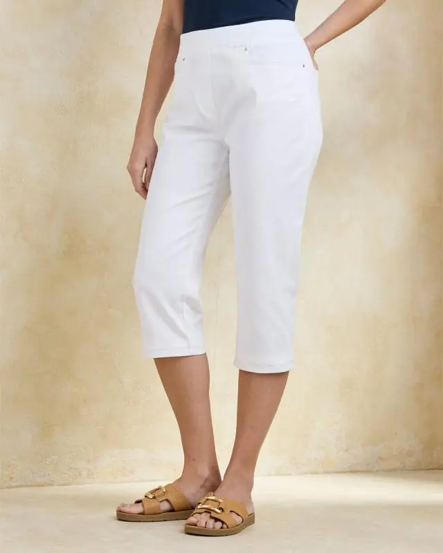 Cotton Traders Women's Premium Pull On Rib Waist Cropped Twill Jeans in White, Cotton/Elastane