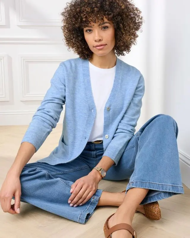 Cotton Traders Women's Fine Knit V-Neck Cardigan in Blue, Cotton/Polyamide/Polyester