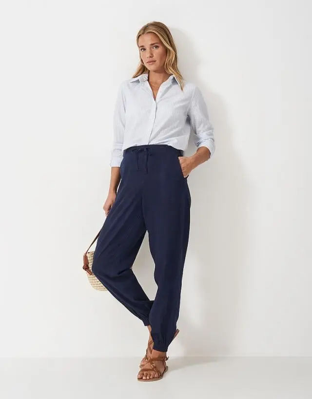 Crew Clothing Adler Twill Jogger in Navy