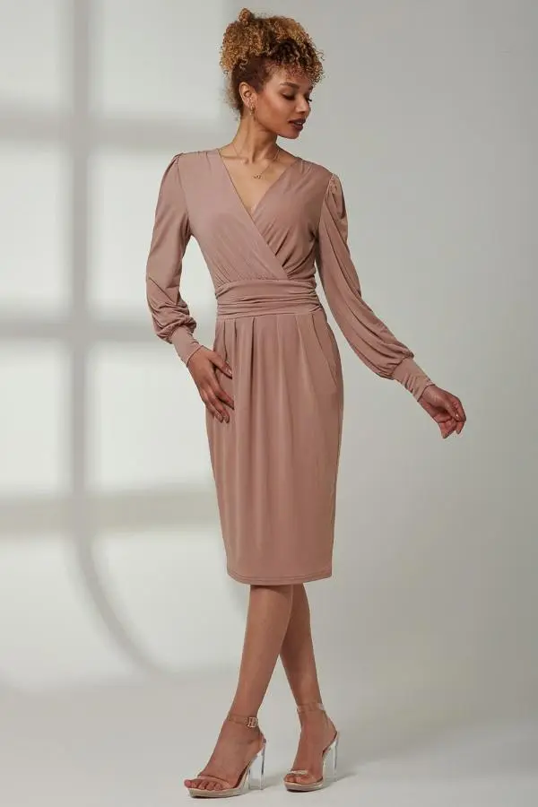 Jolie Moi Women's Kinslee Long Sleeve Pegged Dress in Dusty Pink 