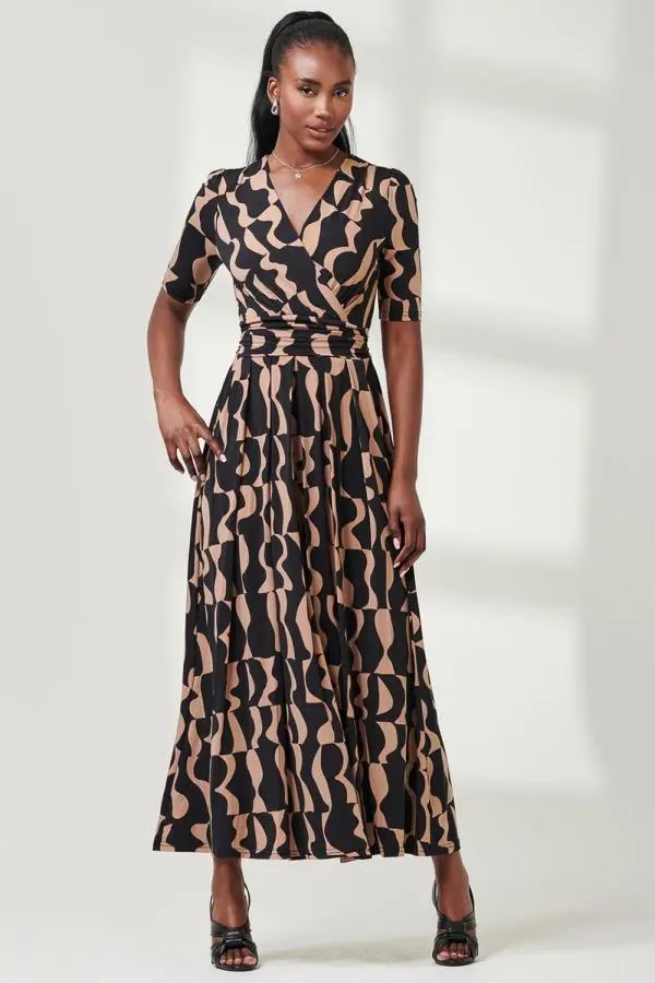 Jolie Moi Women's Half Sleeve Jersey Maxi Dress in Brown 