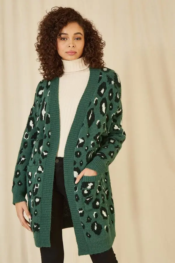 Yumi Women's Green Animal Intarsia Long Cardigan 