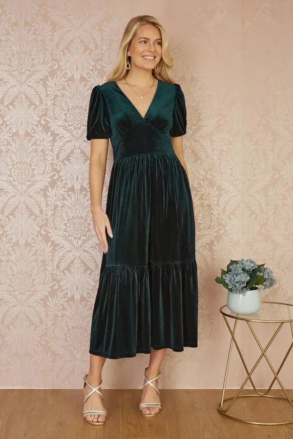 Yumi Women's Green Velvet Midi Dress 