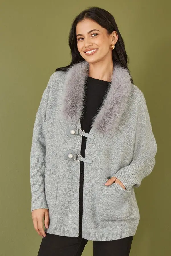 Yumi Women's Grey Cardigan With Detachable Fur Collar Trim 