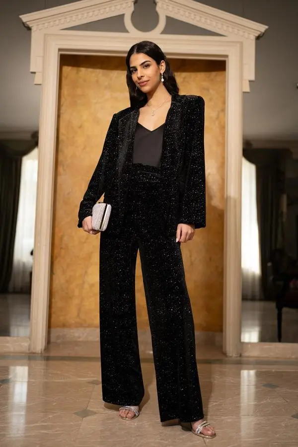 Yumi Women's Black Velvet Sparkle Oversize Blazer 