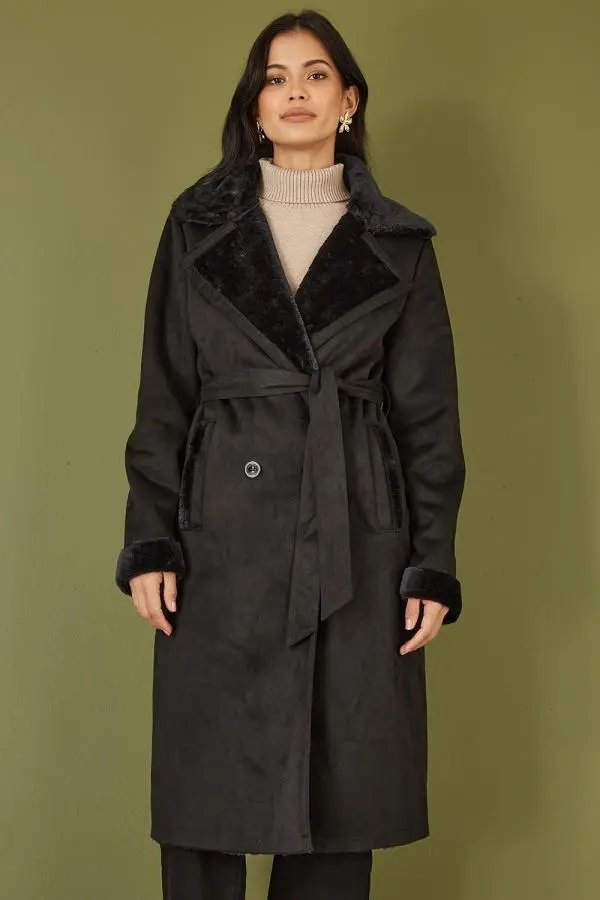 Yumi Women's Black Trench Coat With Faux Fur Lining | Size: 10