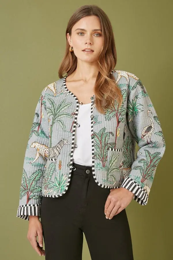 Yumi Women's Grey Animal Print Reversible Cotton Cropped Quilted Jacket 