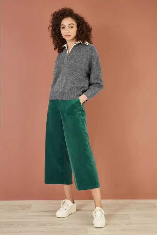 Yumi Women's Green Cord Cropped Wide Leg Trousers With Pockets 