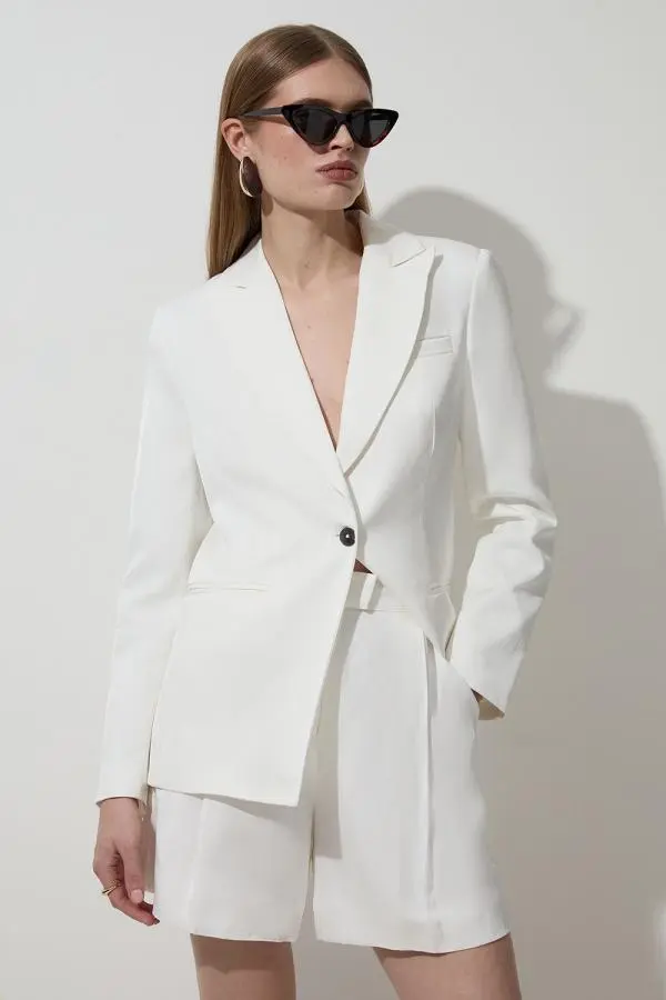 Tailored Viscose Linen Short