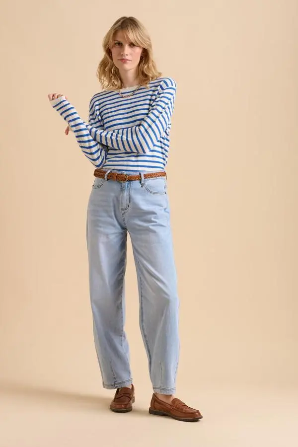 Brakeburn Women's Barrel Leg Jeans in Blue 