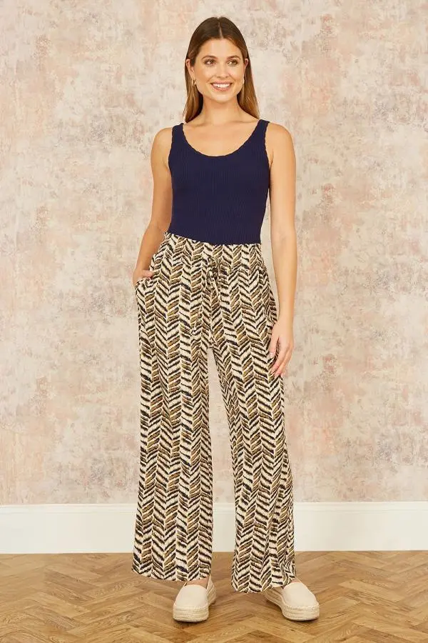 Yumi Women's Brown Animal Print Relaxed Fit Trousers 