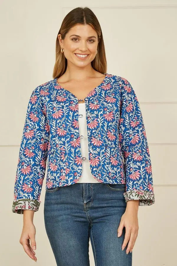 Yumi Women's Blue Floral Reversible Cotton Quilted Jacket 