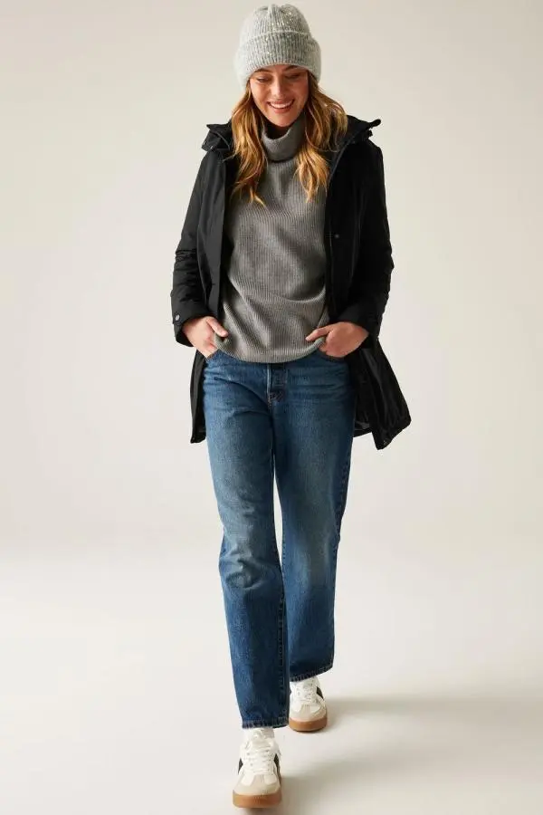 Regatta Women's Valenta Hooded Waterproof Breathable Insulated Jacket in Jet Black 