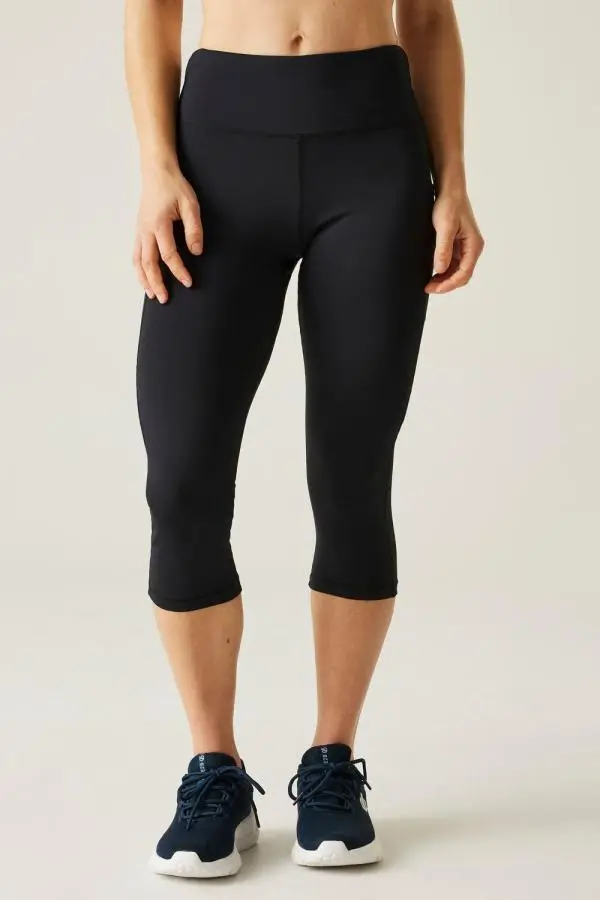Dare 2b Women's Influential 3/4 Legging in Jet Black 