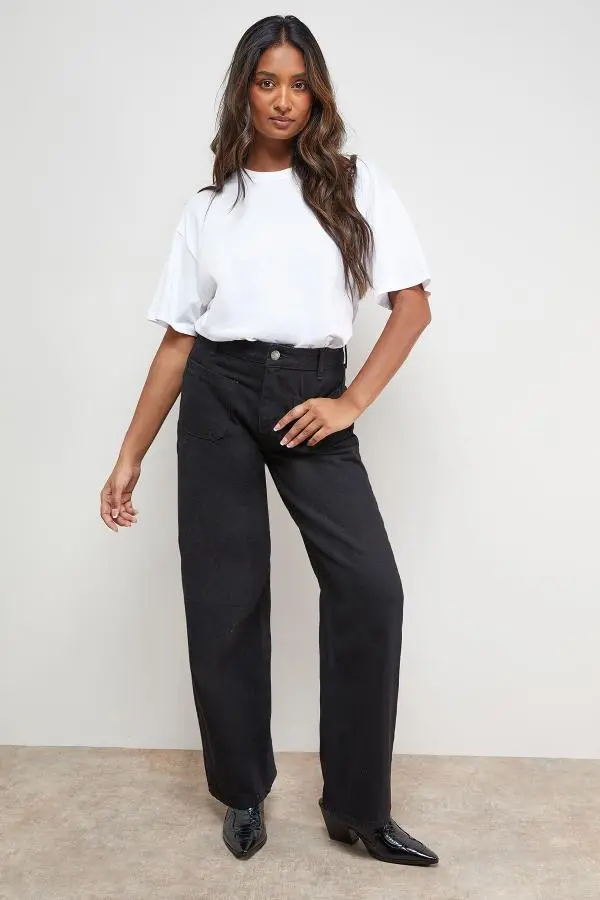 Pocket Detail Straight Leg Jeans