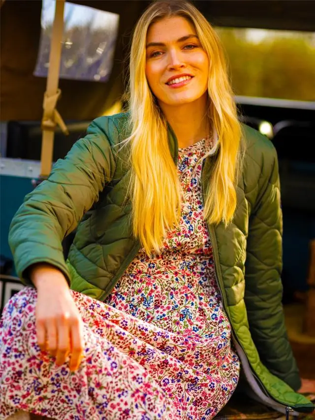 Brakeburn Women's Larch Jacket in Green 