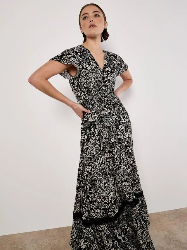 Apricot Women's Paisley Print Maxi Dress in Black 