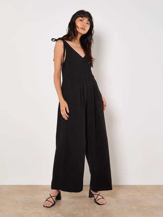 Apricot Women's Textured Cotton Wide Leg Jumpsuit in Black | Size: 10
