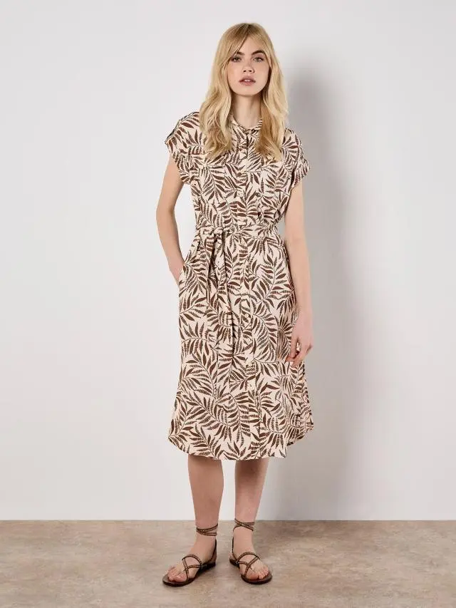 Apricot Women's Leaf Print Shirt Midi Dress in Brown 