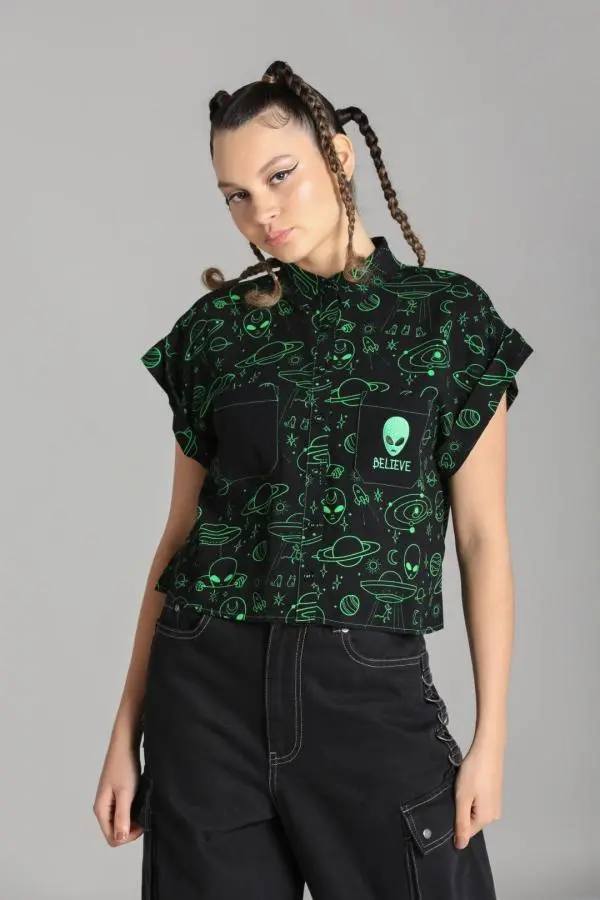 Hell Bunny Women's Mulder Printed Pointed Collar Shirt in Green 