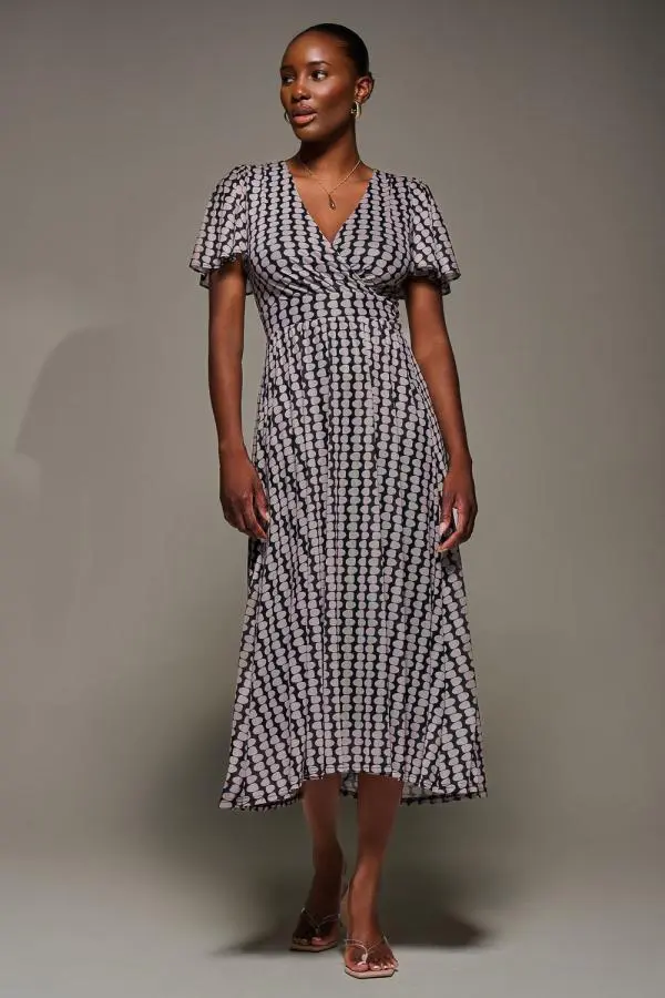 Jolie Moi Women's Mesh Short Sleeve Midaxi Dress in Pale Pink | Size: 8