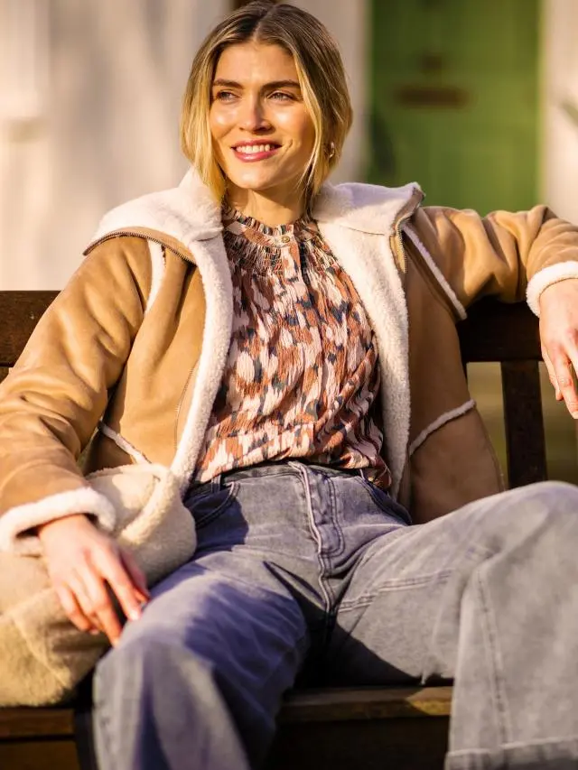 Brakeburn Women's Pine Jacket in Beige 