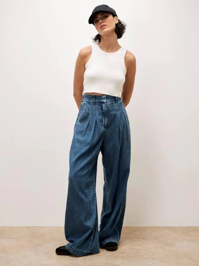 Apricot Women's Gabi Wide Leg Jeans in Blue 