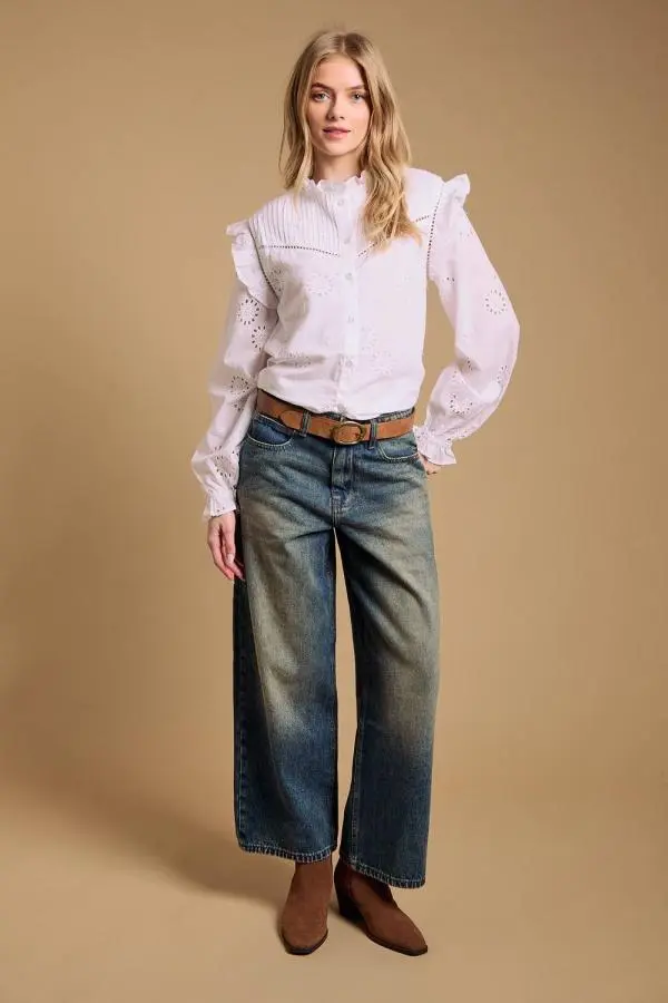 Oasis Women's Straight Leg Western Look Jean in Dark Wash 