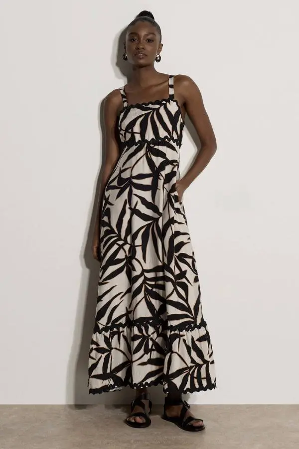 Apricot Women's Leaf Silhouette Ric Rac Trim Maxi Dress in Stone 