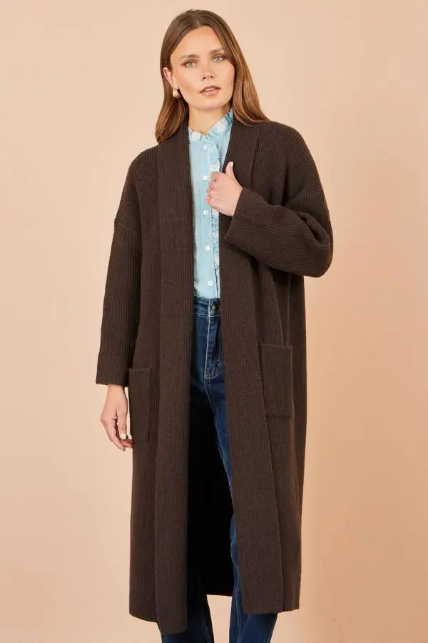 Yumi Women's Knitted Maxi Cardigan With Pockets in Brown 