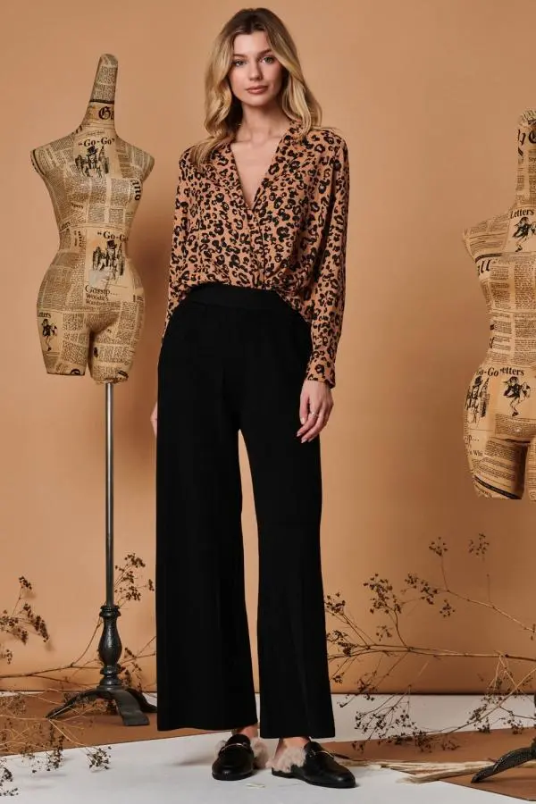 Jolie Moi Women's Vertical Line Knit Flared Pants in Black | Size: Medium/Large