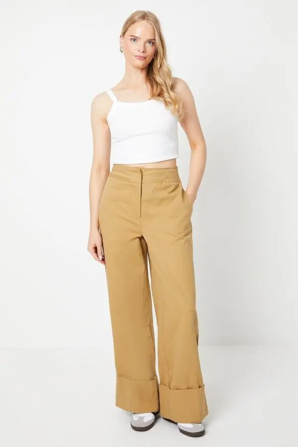 Oasis Women's Twill Turn Up Hem Straight Leg Trouser in Beige 
