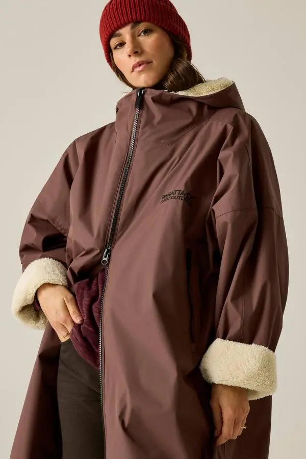 Regatta Adult Waterproof Changing Robe in Brown 