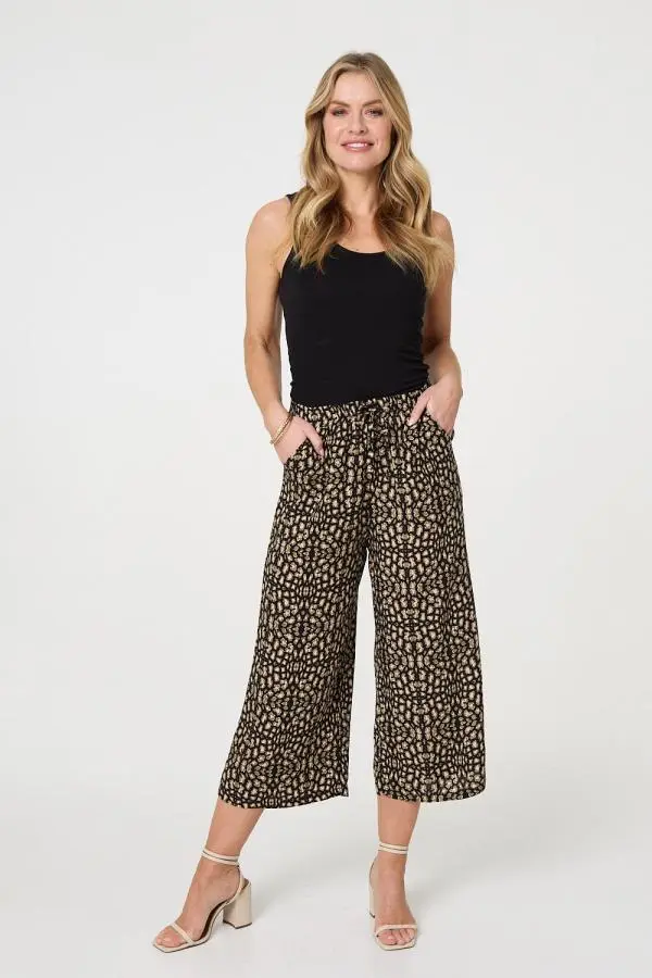 Printed Drawstring Waist Crop Trousers